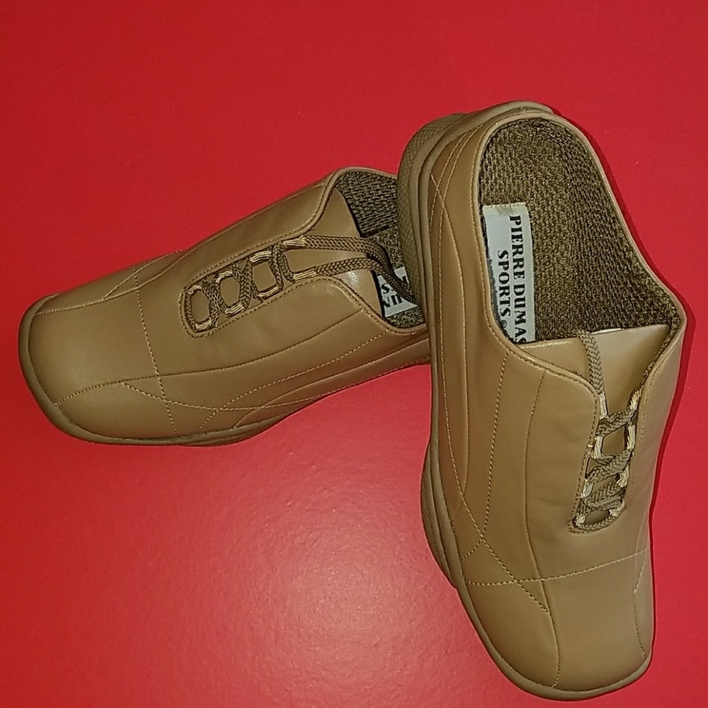 *gift*PIERRE DUMAS SLIP ON SHOES WITH RUBBER SOLES